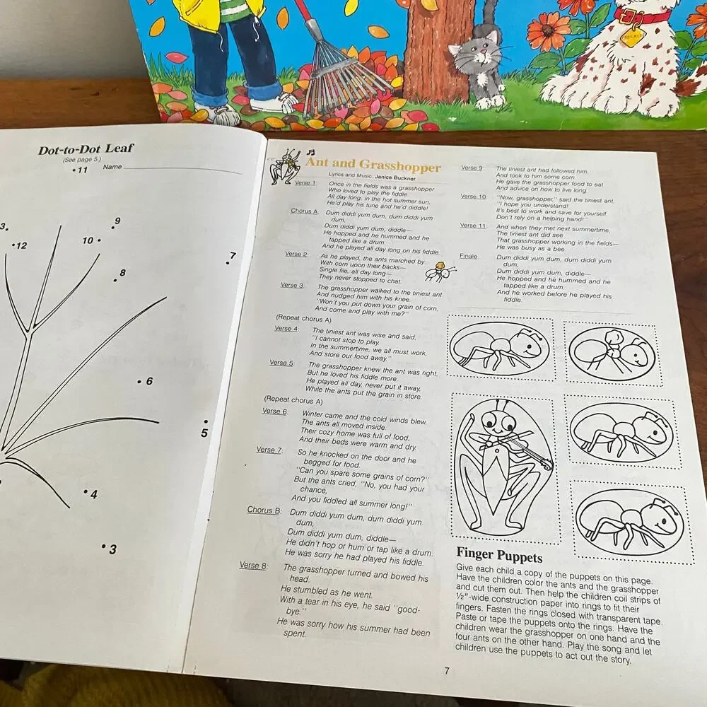 Vintage 1989 Seasonal Songs Sing & Learn Vinyl Record